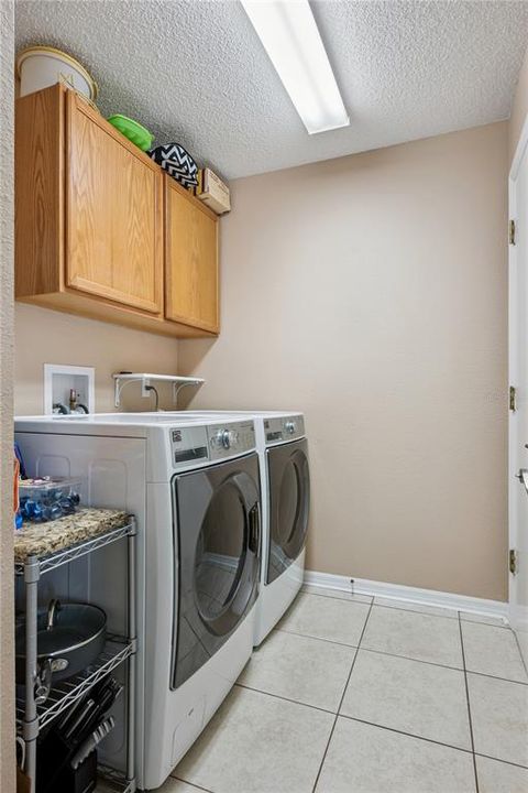 En Venta: $545,000 (3 camas, 2 baños, 1835 Pies cuadrados)