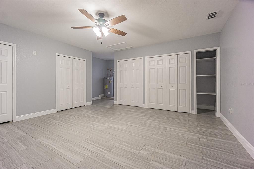 For Sale: $324,900 (4 beds, 2 baths, 1676 Square Feet)