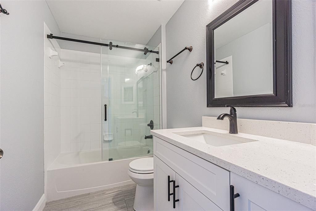 For Sale: $324,900 (4 beds, 2 baths, 1676 Square Feet)