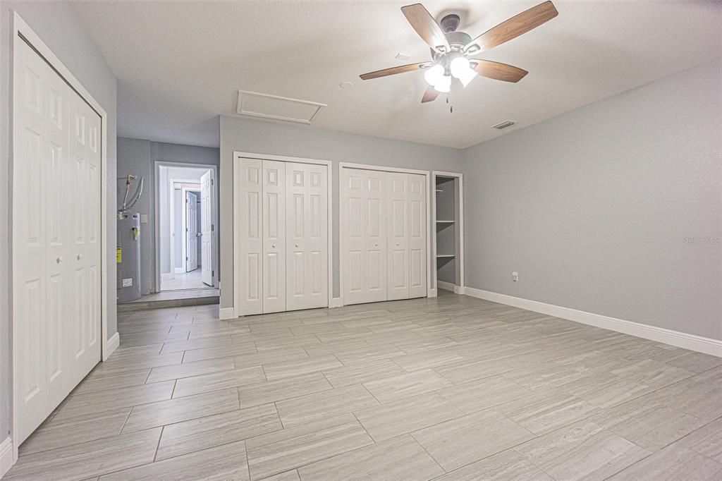 For Sale: $324,900 (4 beds, 2 baths, 1676 Square Feet)