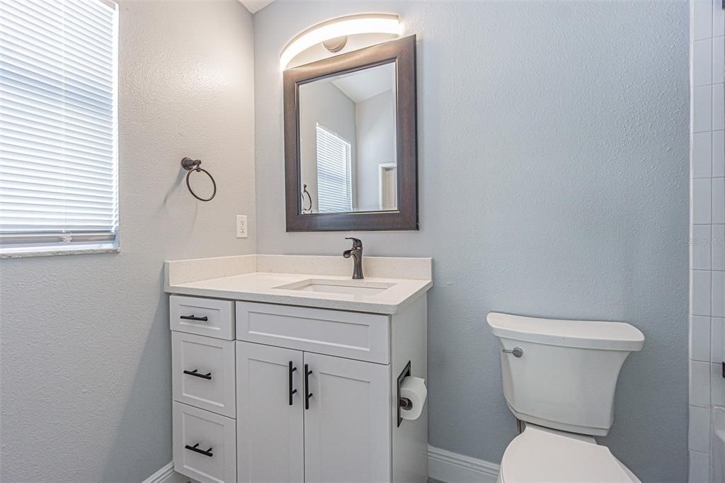 For Sale: $324,900 (4 beds, 2 baths, 1676 Square Feet)