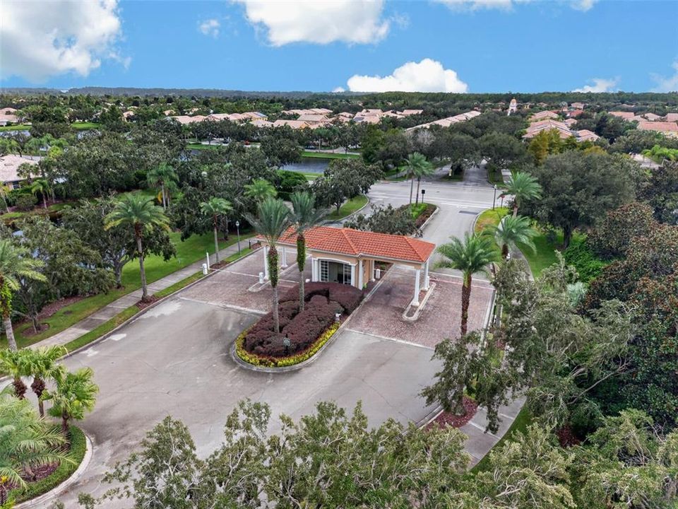 For Sale: $465,000 (3 beds, 3 baths, 1830 Square Feet)