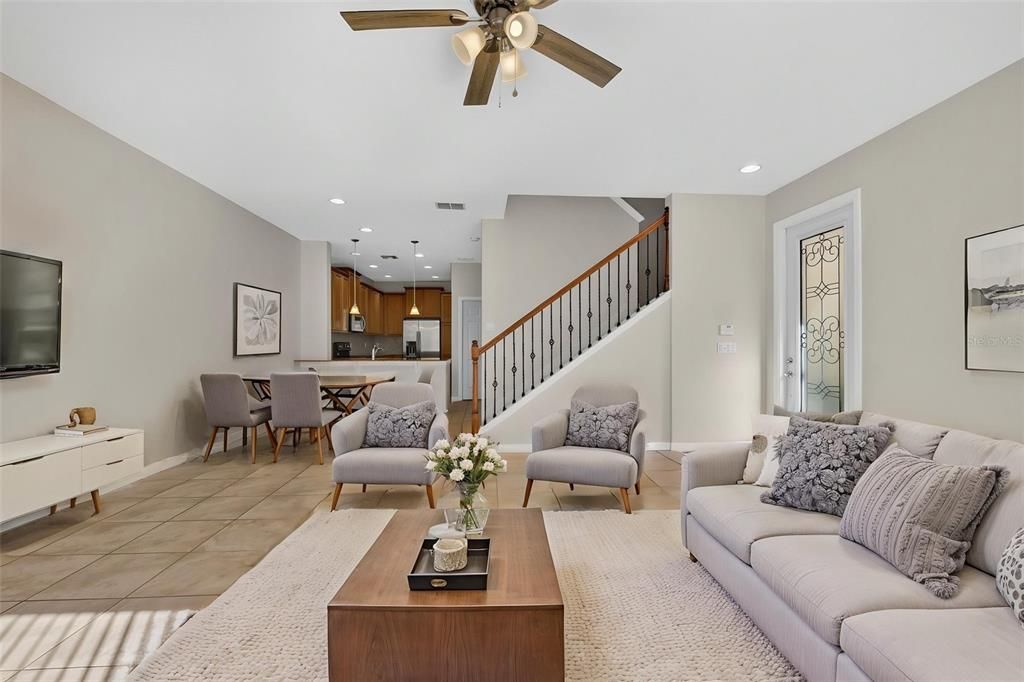 For Sale: $465,000 (3 beds, 3 baths, 1830 Square Feet)