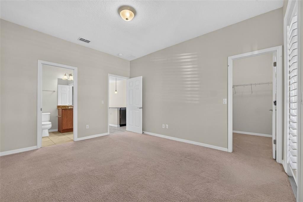 For Sale: $465,000 (3 beds, 3 baths, 1830 Square Feet)