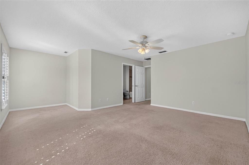 For Sale: $465,000 (3 beds, 3 baths, 1830 Square Feet)