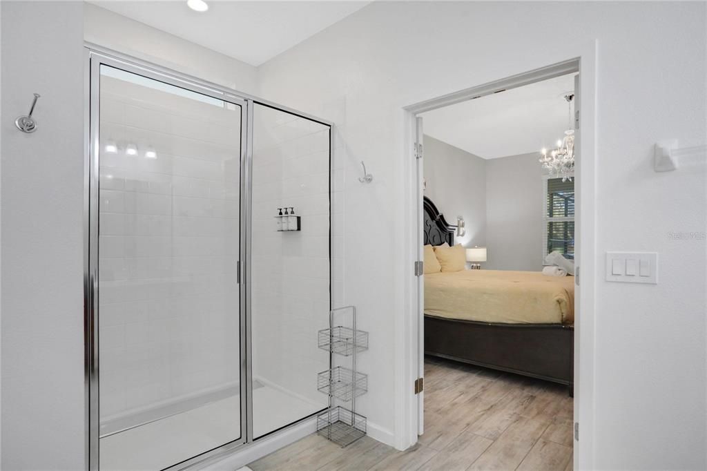 For Sale: $1,650,000 (15 beds, 15 baths, 7004 Square Feet)