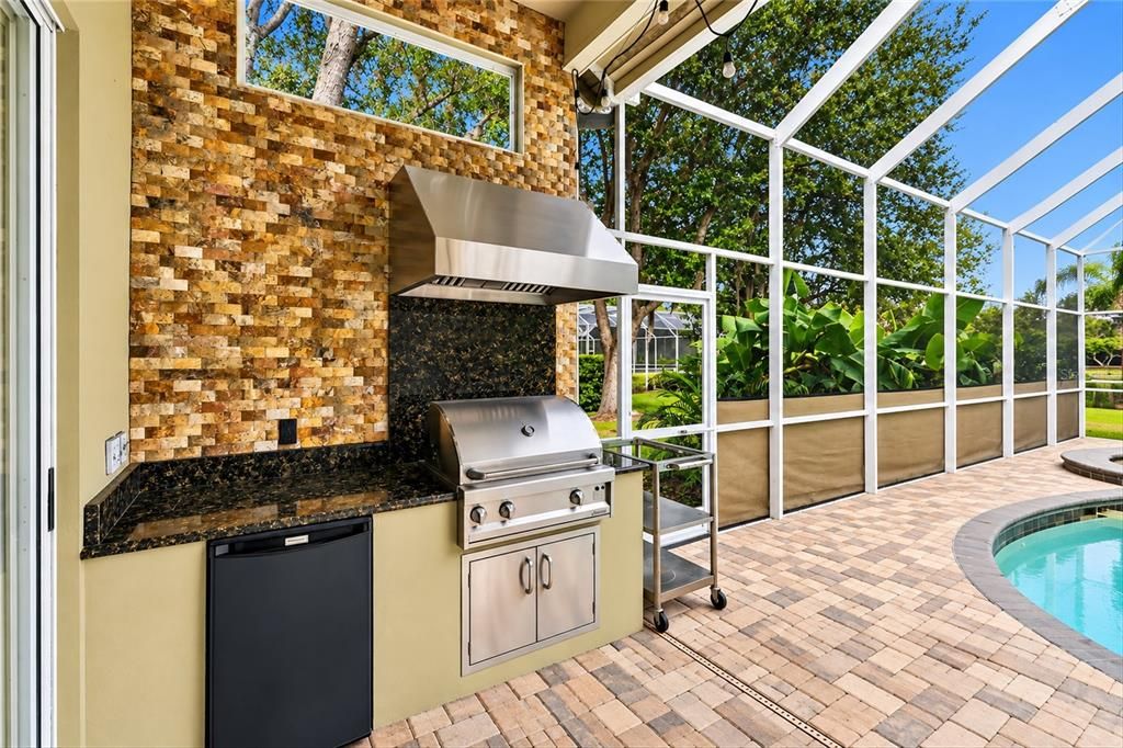 Active With Contract: $850,000 (4 beds, 3 baths, 2913 Square Feet)