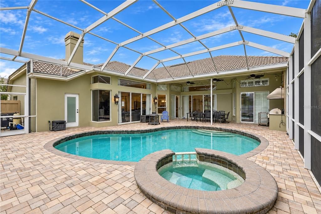 Active With Contract: $850,000 (4 beds, 3 baths, 2913 Square Feet)