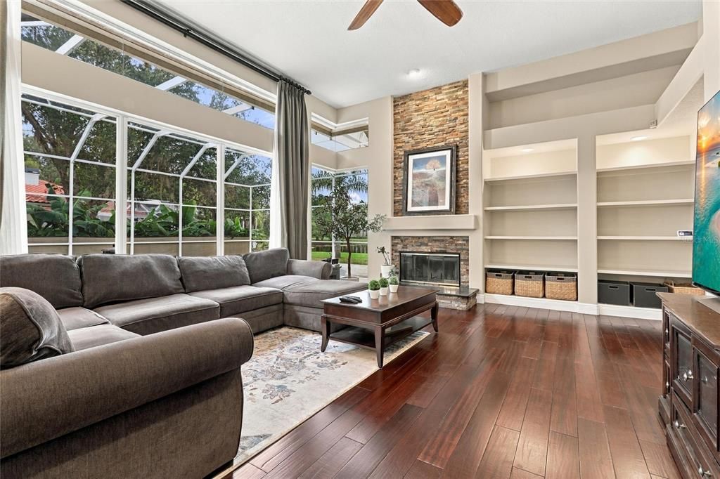 Active With Contract: $850,000 (4 beds, 3 baths, 2913 Square Feet)
