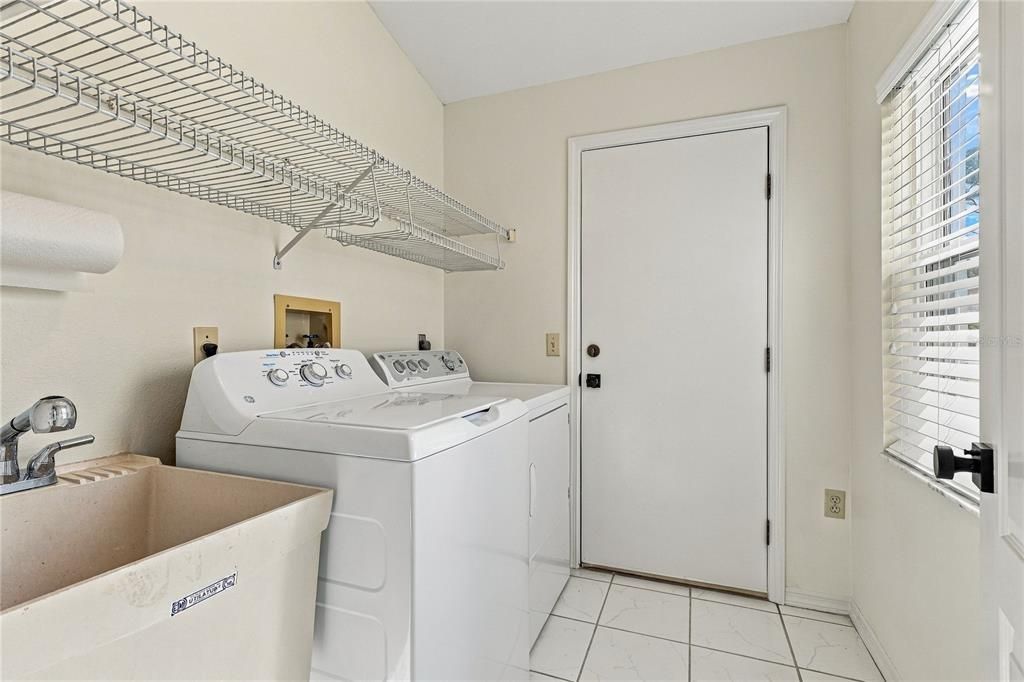 For Sale: $475,000 (3 beds, 2 baths, 1775 Square Feet)