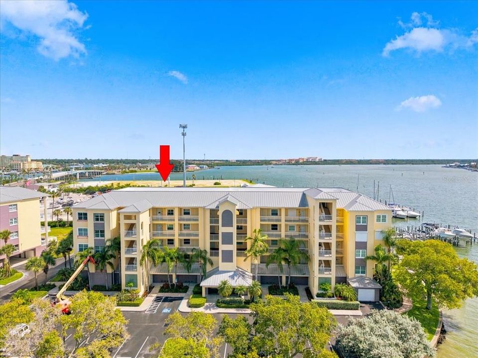 For Sale: $770,000 (2 beds, 2 baths, 1350 Square Feet)