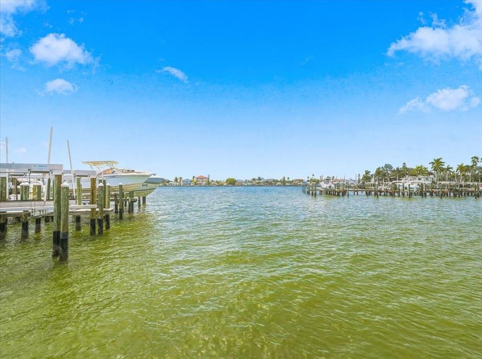 For Sale: $770,000 (2 beds, 2 baths, 1350 Square Feet)