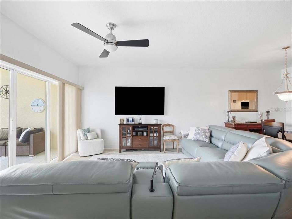 For Sale: $770,000 (2 beds, 2 baths, 1350 Square Feet)