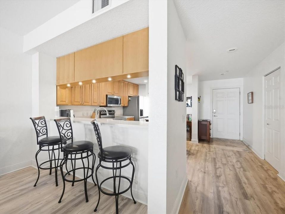 For Sale: $770,000 (2 beds, 2 baths, 1350 Square Feet)