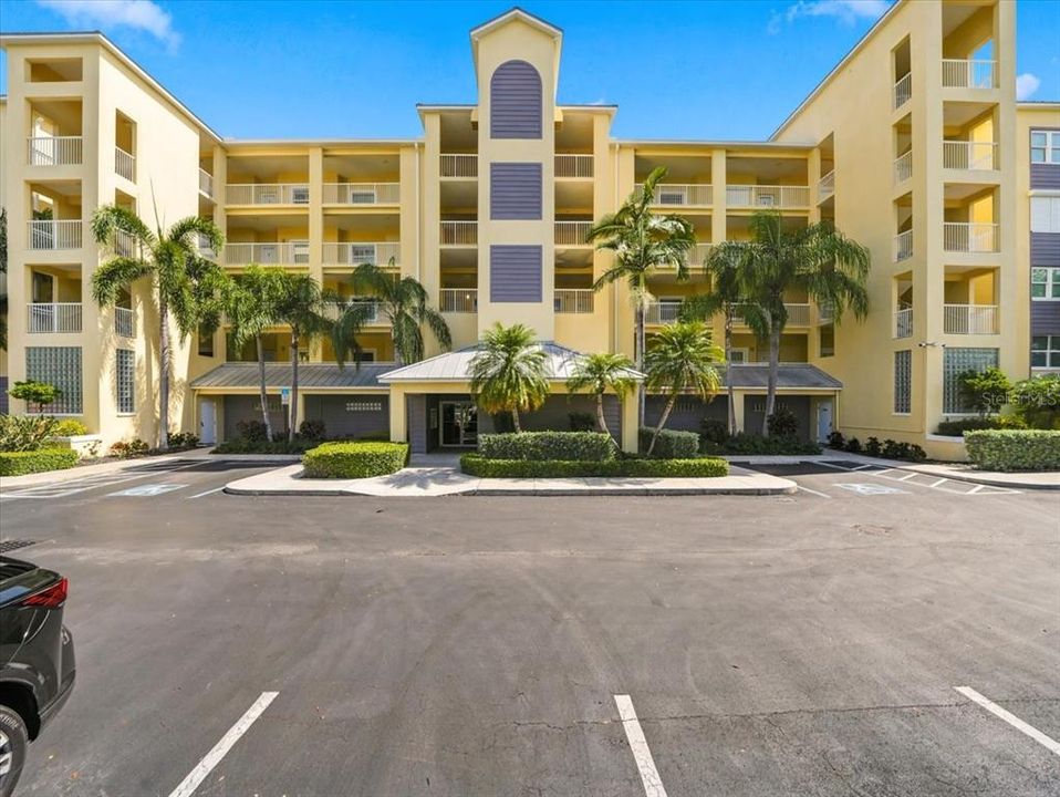 For Sale: $770,000 (2 beds, 2 baths, 1350 Square Feet)