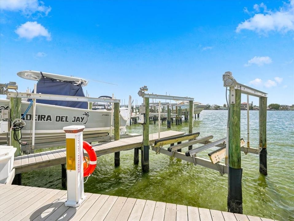 For Sale: $770,000 (2 beds, 2 baths, 1350 Square Feet)