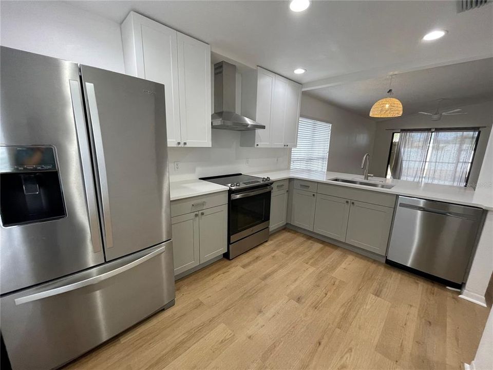 В аренду: $2,500 (2 спален, 2 ванн, 1100 Квадратных фут)