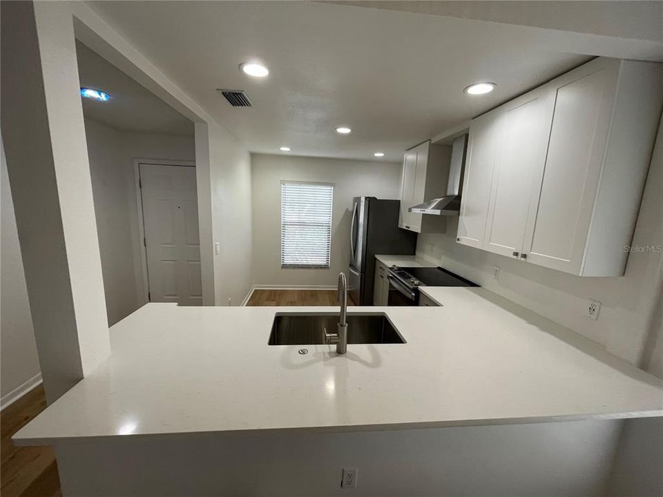 В аренду: $2,500 (2 спален, 2 ванн, 1100 Квадратных фут)