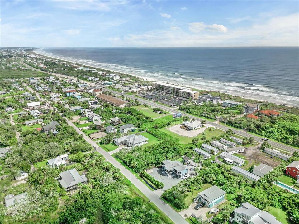 待售: $399,000 (0.40 acres)