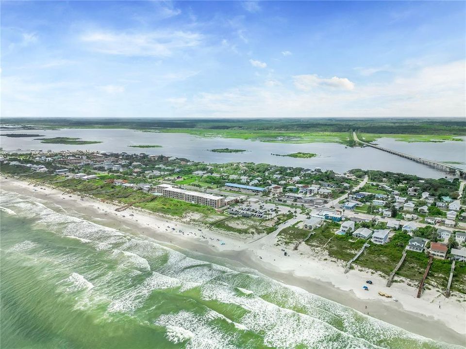 待售: $399,000 (0.40 acres)