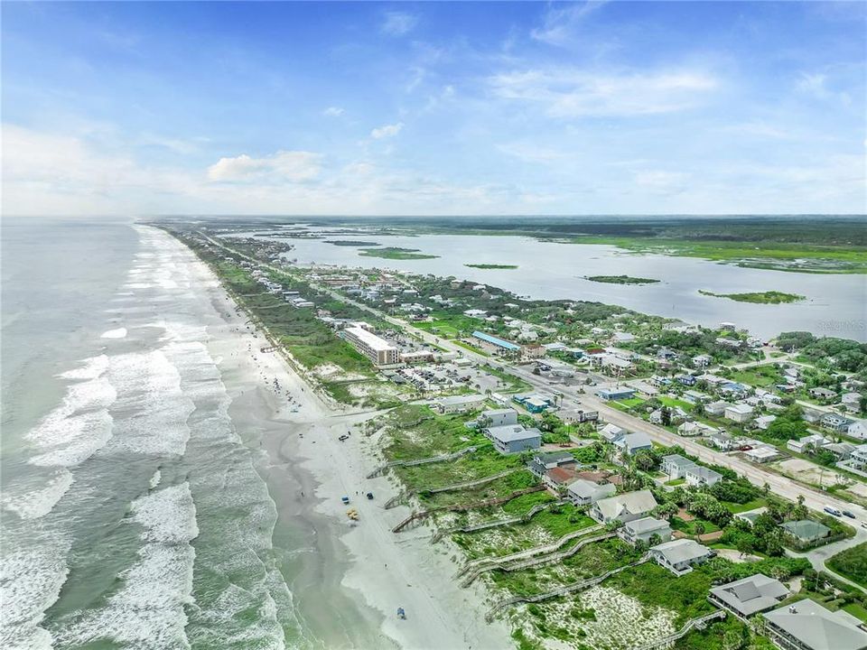 待售: $399,000 (0.40 acres)