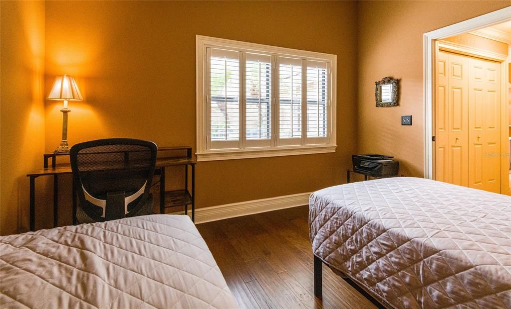 For Rent: $2,595 (2 beds, 2 baths, 1089 Square Feet)