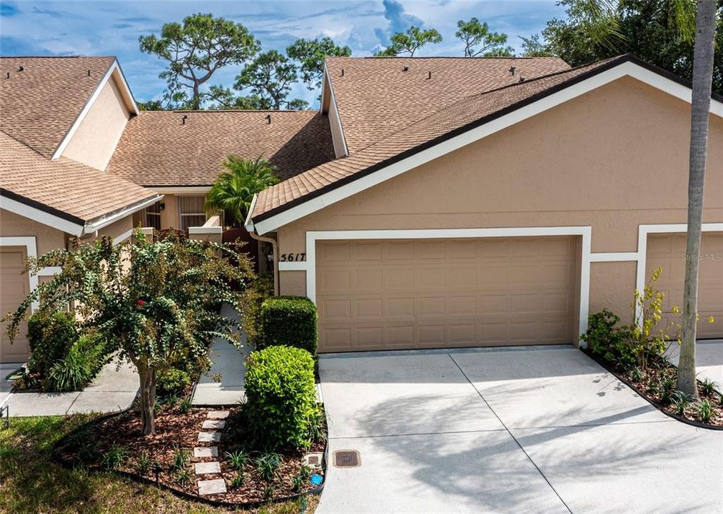For Rent: $2,595 (2 beds, 2 baths, 1089 Square Feet)
