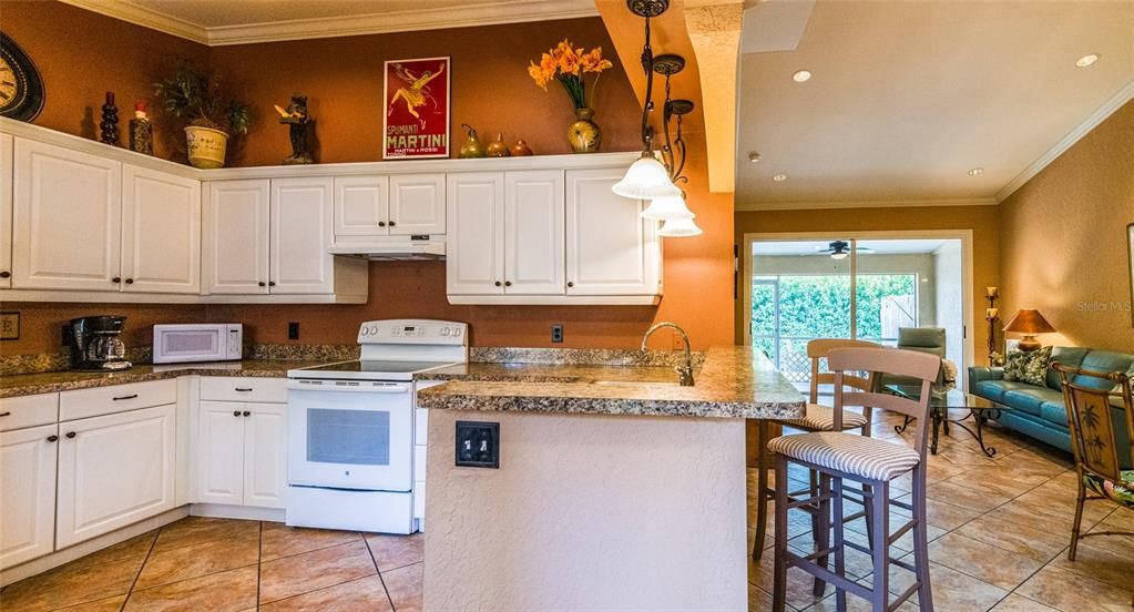 For Rent: $2,595 (2 beds, 2 baths, 1089 Square Feet)