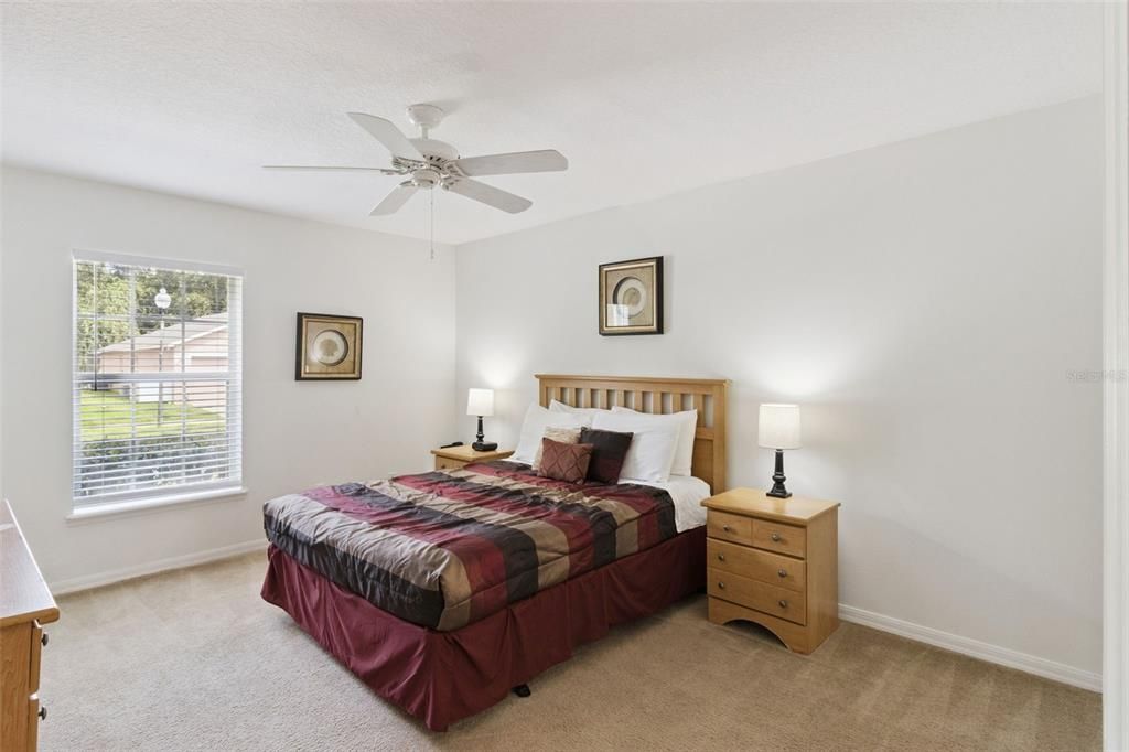 For Sale: $325,000 (3 beds, 3 baths, 1536 Square Feet)