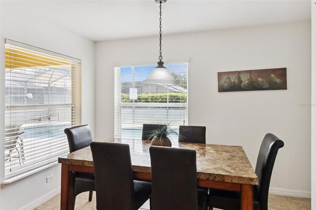 For Sale: $325,000 (3 beds, 3 baths, 1536 Square Feet)