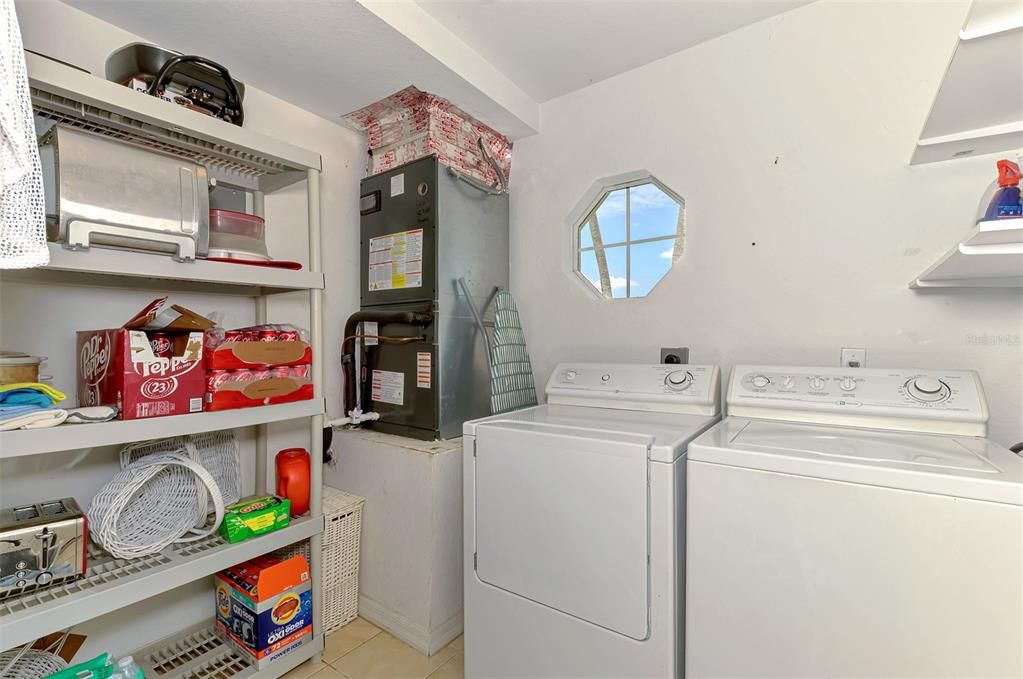 На продажу: $290,000 (3 спален, 2 ванн, 1608 Квадратных фут)
