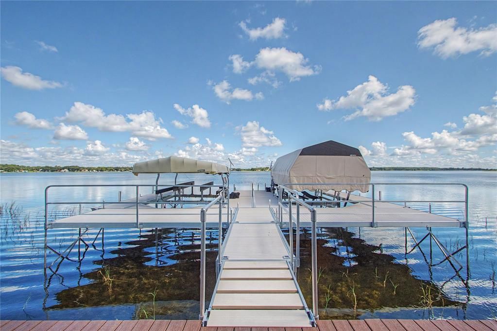 待售: $3,200,000 (11.22 acres)