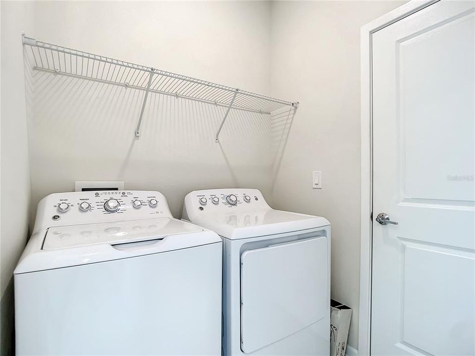 В аренду: $2,400 (3 спален, 2 ванн, 2110 Квадратных фут)