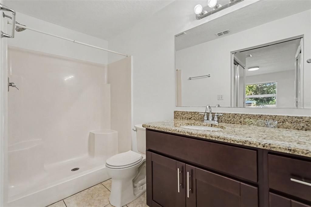 For Rent: $2,300 (3 beds, 2 baths, 1355 Square Feet)