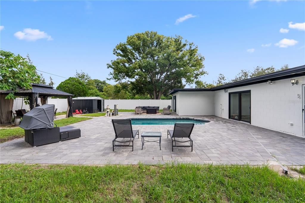 En Venta: $549,900 (5 camas, 3 baños, 2380 Pies cuadrados)