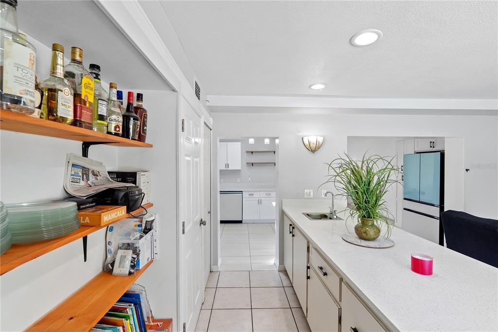 En Venta: $549,900 (5 camas, 3 baños, 2380 Pies cuadrados)