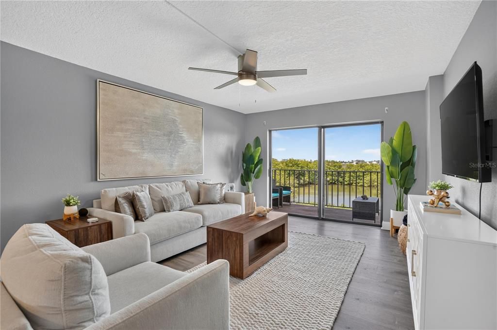 For Sale: $345,000 (2 beds, 2 baths, 1055 Square Feet)