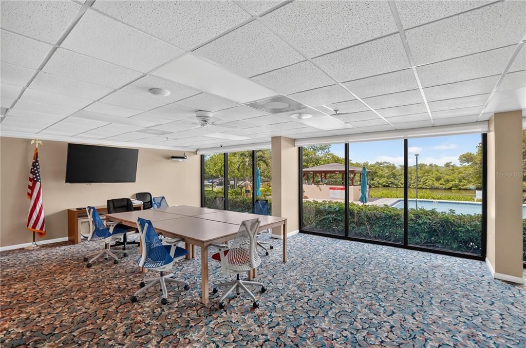 For Sale: $345,000 (2 beds, 2 baths, 1055 Square Feet)