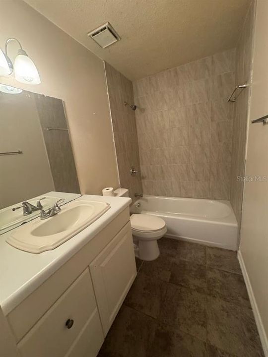В аренду: $1,150 (2 спален, 1 ванн, 974 Квадратных фут)