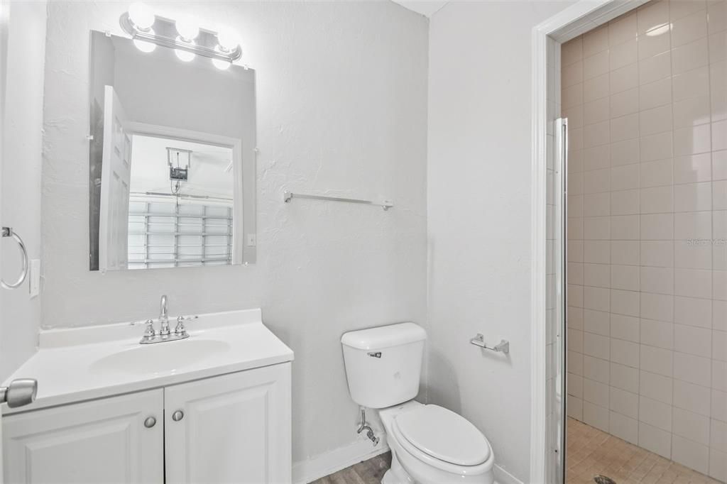 На продажу: $245,000 (3 спален, 2 ванн, 1101 Квадратных фут)