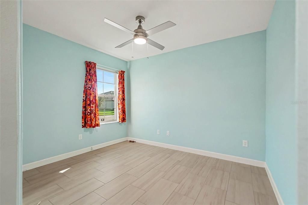 Active With Contract: $239,900 (2 beds, 2 baths, 1625 Square Feet)