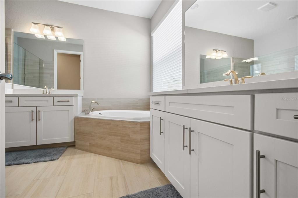 For Rent: $5,000 (2 beds, 2 baths, 1850 Square Feet)