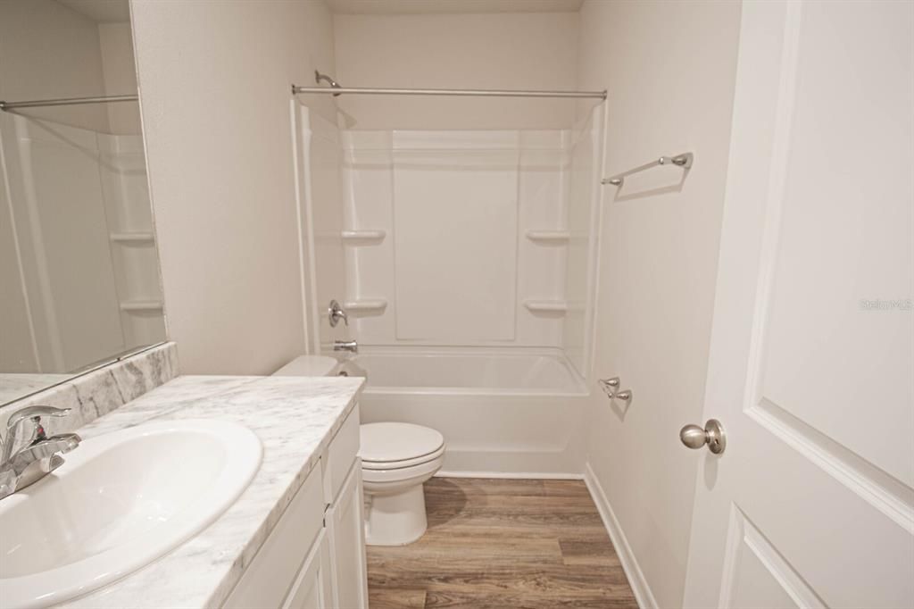 For Rent: $2,395 (3 beds, 2 baths, 1674 Square Feet)