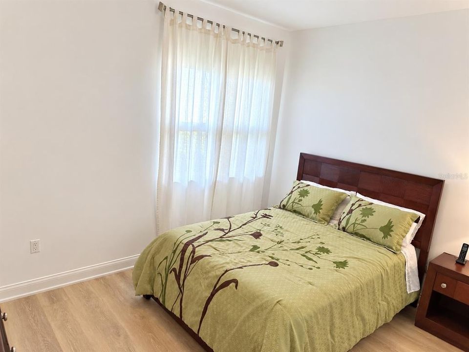 В аренду: $2,500 (2 спален, 2 ванн, 1758 Квадратных фут)