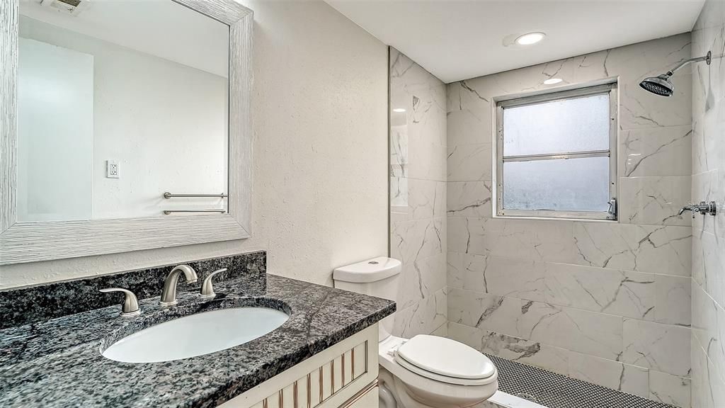 For Sale: $399,900 (2 beds, 2 baths, 1206 Square Feet)