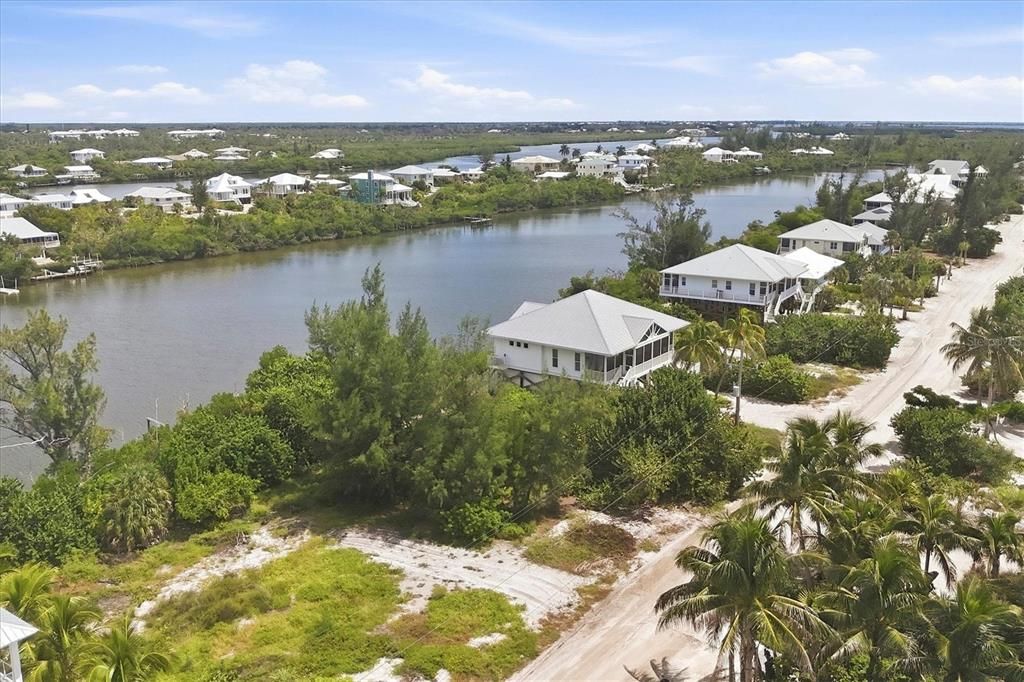 待售: $314,900 (0.25 acres)