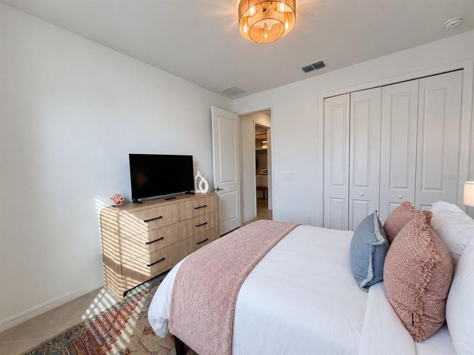 В аренду: $9,500 (4 спален, 2 ванн, 2250 Квадратных фут)