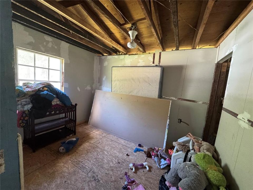 For Sale: $35,000 (2 beds, 1 baths, 576 Square Feet)