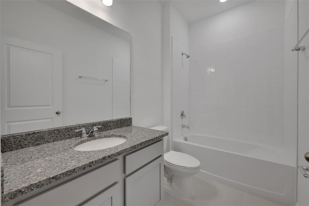 En Venta: $364,990 (4 camas, 2 baños, 1938 Pies cuadrados)