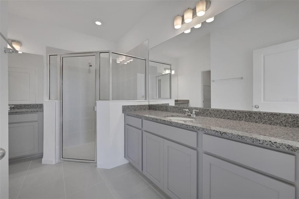 En Venta: $364,990 (4 camas, 2 baños, 1938 Pies cuadrados)
